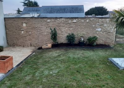 Paysagiste pose de clôture jardin espace vert Saumur